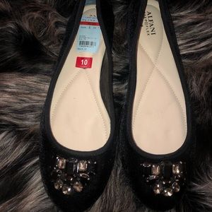 Alfani Black flats!